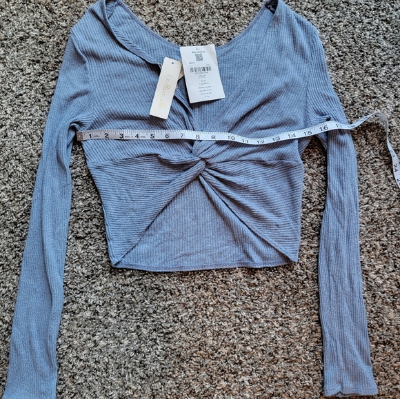 NWT cropped sweater/top - Altar'd State - size large - Picture 5 of 6